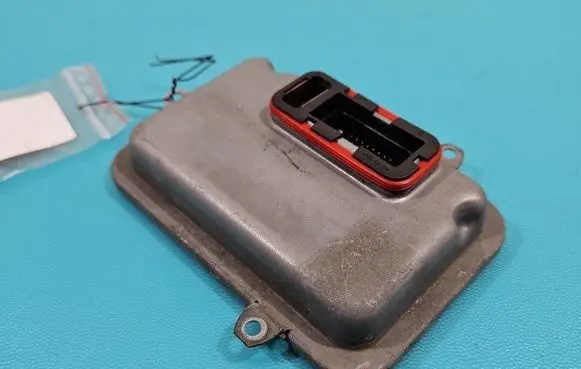 Mercedes-Benz CLS C218 X218 Headlight ballast module Xenon 130732928102 IMPRK1471214