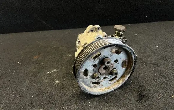Audi A3 S3 8L Power steering pump 038115255A