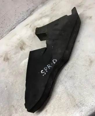 Volkswagen Touran III Fender foam support/seal 