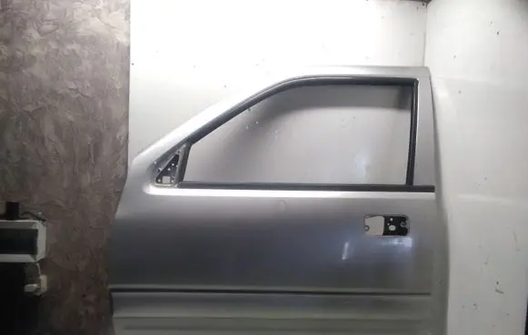 Opel Frontera B Front door