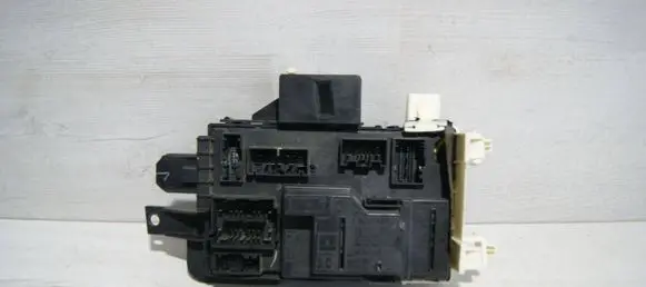 Ford Mustang V Fuse box set BR3T15604CA 20110329A SJB14B476CC