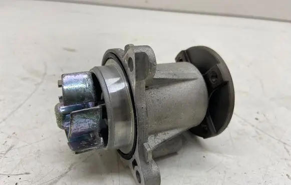 Hyundai i10 Water pump 16E180246B16