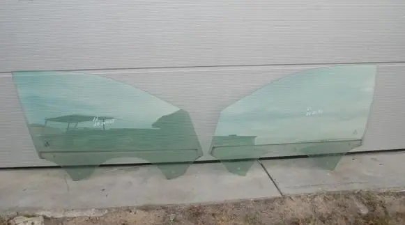 Volkswagen PASSAT B8 Front door window/glass (coupe) 150KM