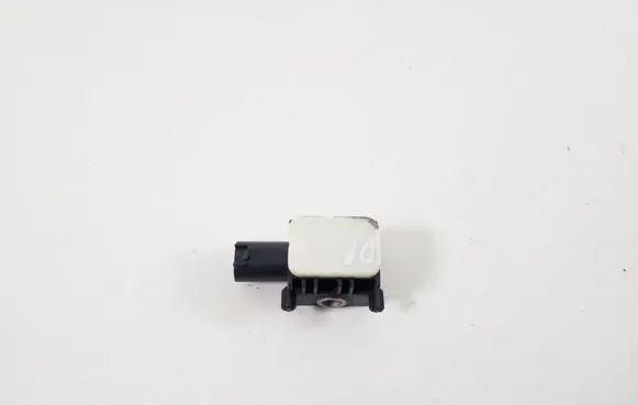 Mercedes-Benz ML W164 Airbag deployment crash/impact sensor A0038202826