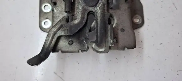 Citroen C-Crosser Engine bonnet/hood lock/catch