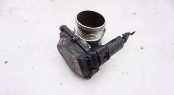 Ford Kuga I Throttle valve