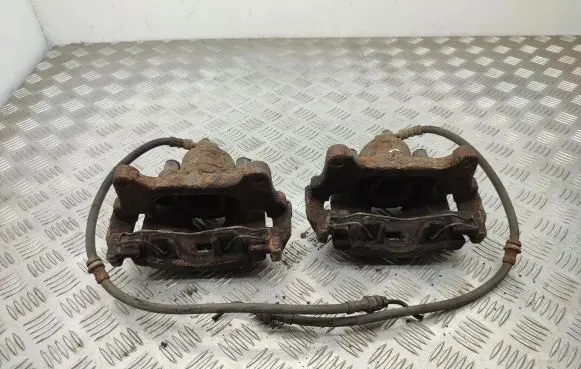 Volkswagen Tiguan Front brake caliper