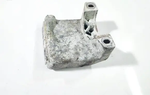 BMW 5 E60 E61 Engine mounting bracket 