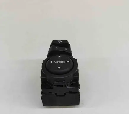 Wing mirror switch