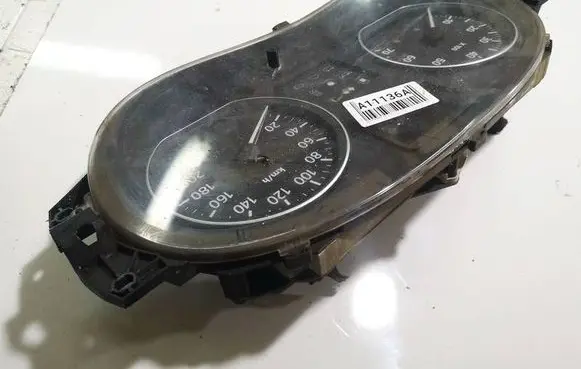 Dacia Sandero Speedometer (instrument cluster) 