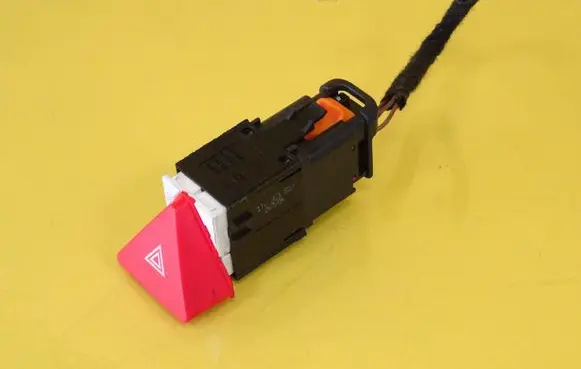 Volkswagen Touran I Hazard light switch 1T0953509