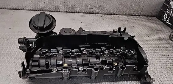 BMW 3 E90 E91 Rocker cam cover 7810584 15265812
