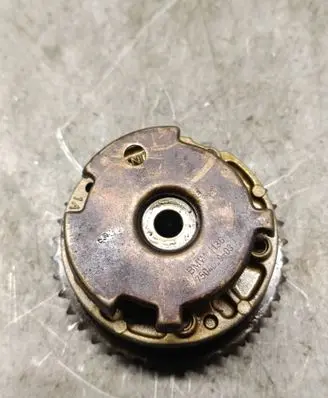 BMW 3 E90 E91 Camshaft pulley/ VANOS 7500032