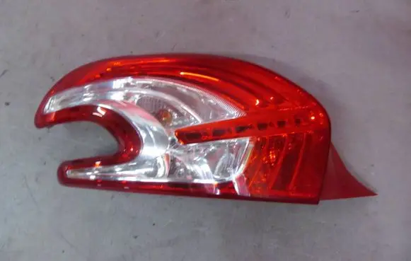 Peugeot 208 I Rear/tail lights 9672628280