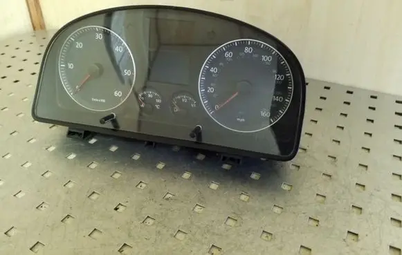 Volkswagen Touran I Speedometer (instrument cluster) 1T0920960G