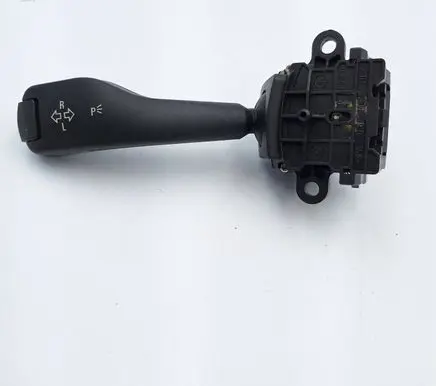BMW 3 E46 Indicator stalk 8363668 61318363668 01104010