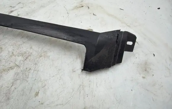 BMW 3 E46 Dashboard glove box trim 8196103