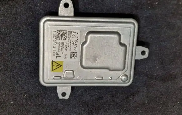 BMW 3 F30 F35 F31 Headlight ballast module Xenon 7296090 10EEG111308 130732931700