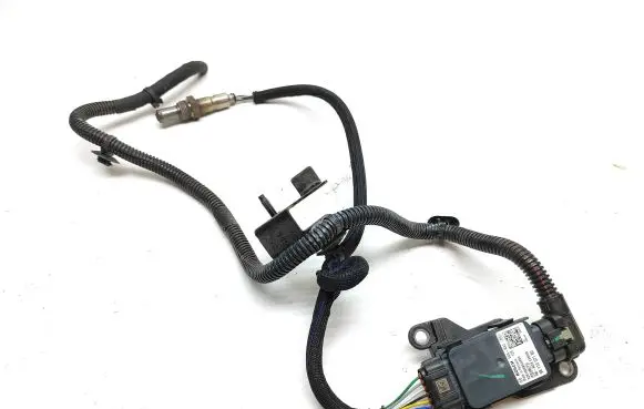 Peugeot 5008 II Lambda probe sensor 9811207180 95824 0281006853