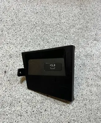 BMW X1 F48 F49 USB socket connector 9292744