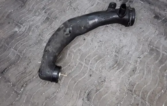 Skoda Fabia Mk1 (6Y) Air intake hose/pipe 6Q0129654 6Q0129656