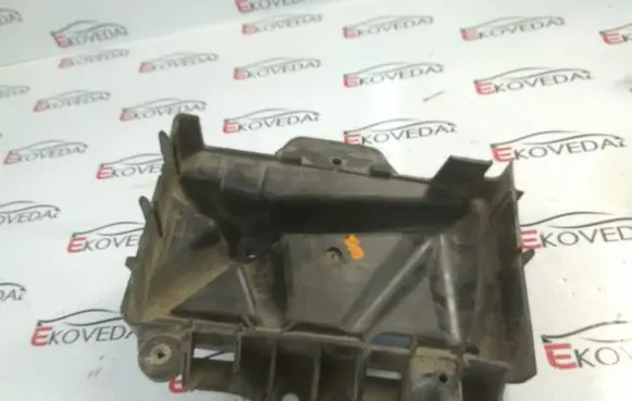 Seat Leon (1P) Battery tray 6Q0915331