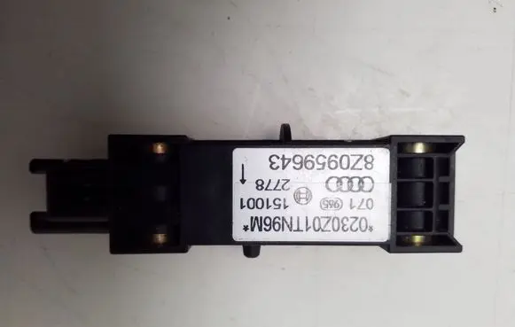 Audi A2 Airbag deployment crash/impact sensor 8Z0959643