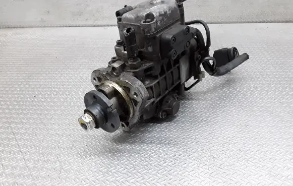 Seat Ibiza II (6k) Fuel injection high pressure pump 0460404972