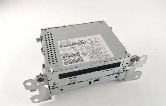 Jaguar XF Radio/CD/DVD/GPS head unit 7F6N18C815AC