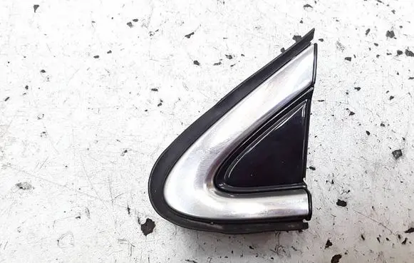 Lexus RX 450H Fender end trim 6011848030