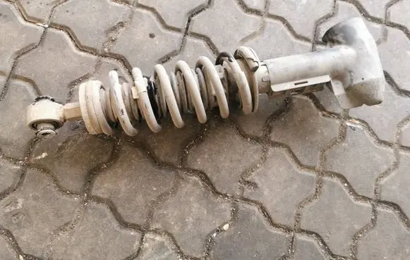 Peugeot 508 RXH Rear shock absorber with coil spring 