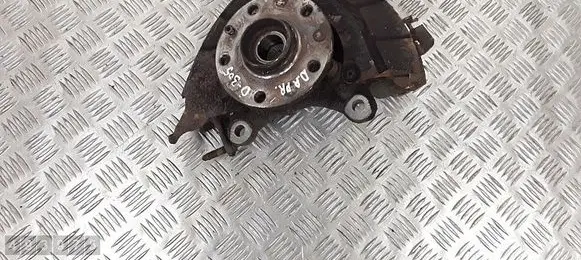 Front wheel hub