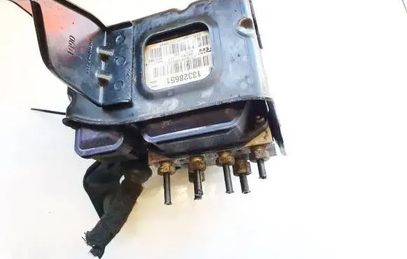 Opel Insignia A ABS Pump 13328651