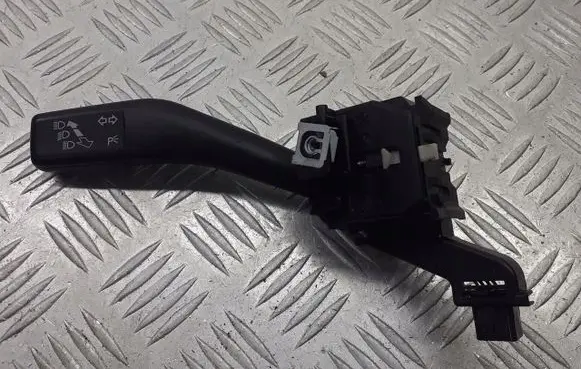 Seat Leon (1P) Indicator stalk 1K0953513