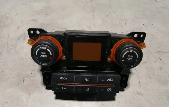 KIA Carens I Climate control unit 972501D761