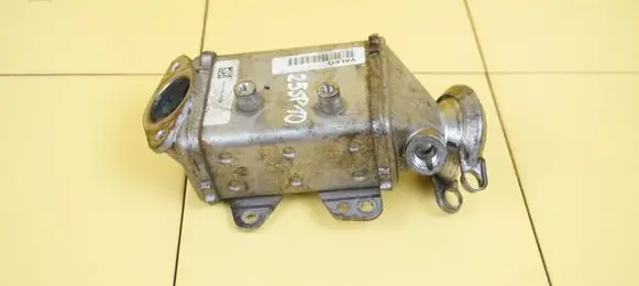 Opel Corsa E EGR valve cooler 55273563 B13DTE