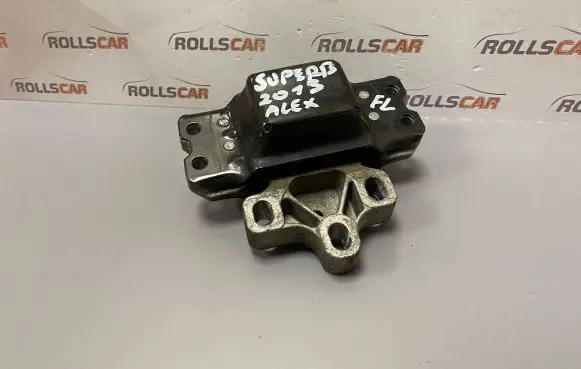 Skoda Superb B6 (3T) Engine mount bracket 1K0199535