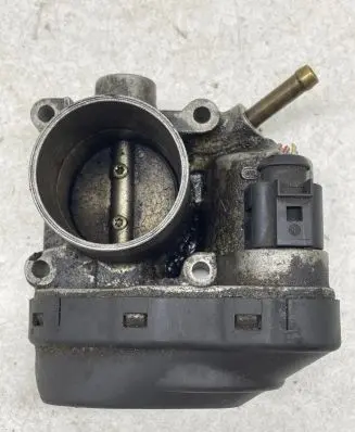 Volkswagen Golf IV Throttle valve 408238321001