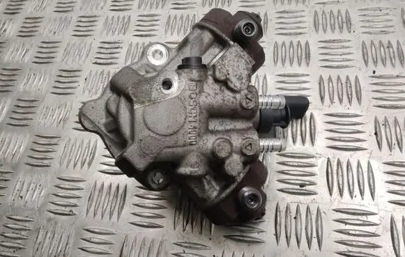Fuel injection high pressure pump