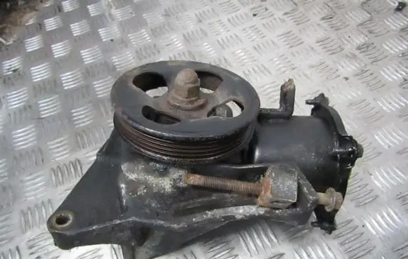Subaru Legacy Power steering pump 47801002 478-01002