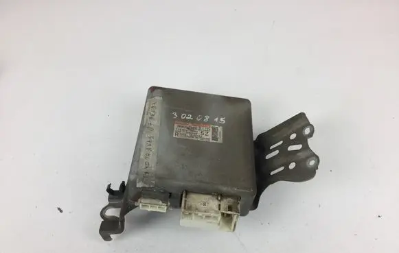 Toyota Auris 150 Engine control unit/module 8965002470