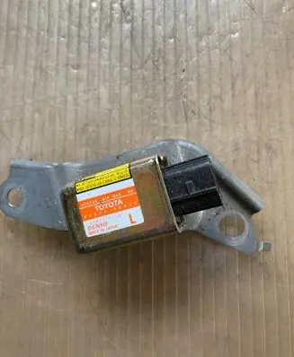 Lexus RX 300 Airbag deployment crash/impact sensor 8983448010 1879000740