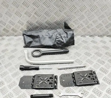 Audi Q7 4M Tool set 4H0805615 7L0860321A