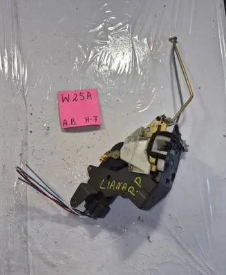 Suzuki Liana Front door lock 2656565