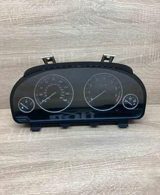 BMW 5 F10 F11 Speedometer (instrument cluster) 9249343 211994506 Used