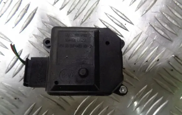 Opel Zafira B A/C air flow flap actuator/motor 309372700