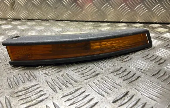 Front indicator light