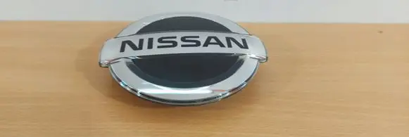 Nissan Qashqai J12 Manufacturer badge logo/emblem 628906UA0A