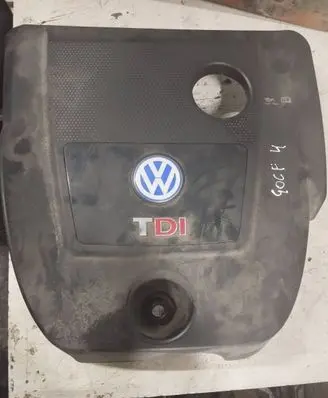 Volkswagen Golf IV Engine cover (trim)