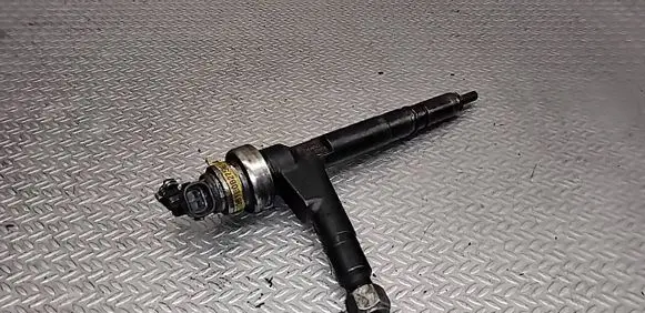 Opel Meriva A Fuel injector 8973138612
